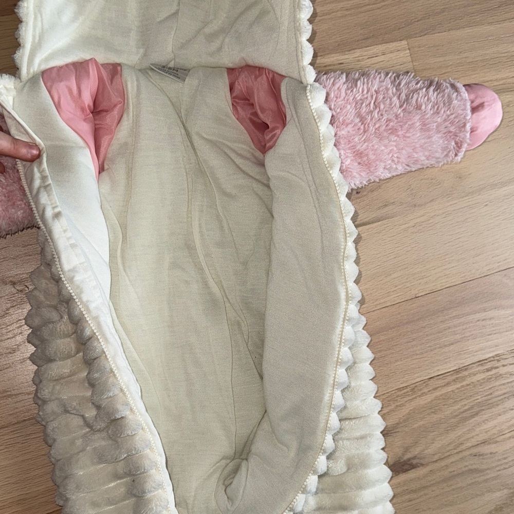 Adorable Unicorn Hooded Footie - Cream and Pink - Picture 12 of 16